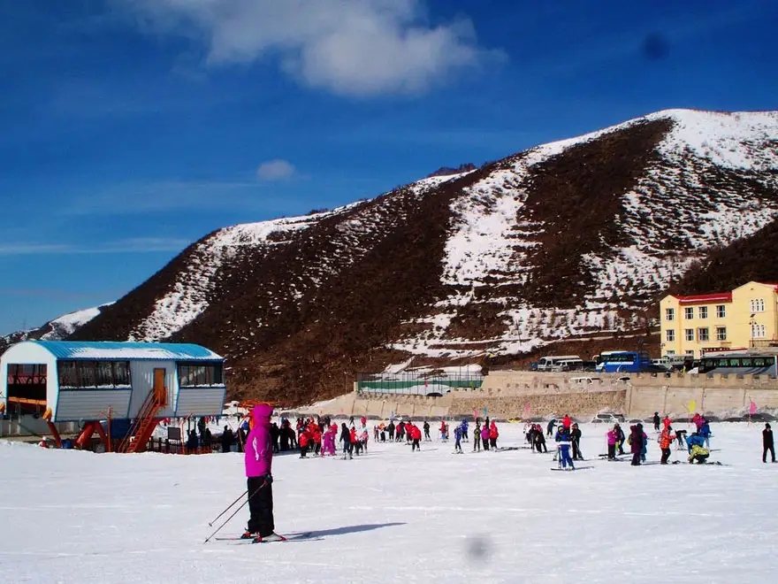 人脸识别闸机票务管理系统实现滑雪场管理数字化.jpg
