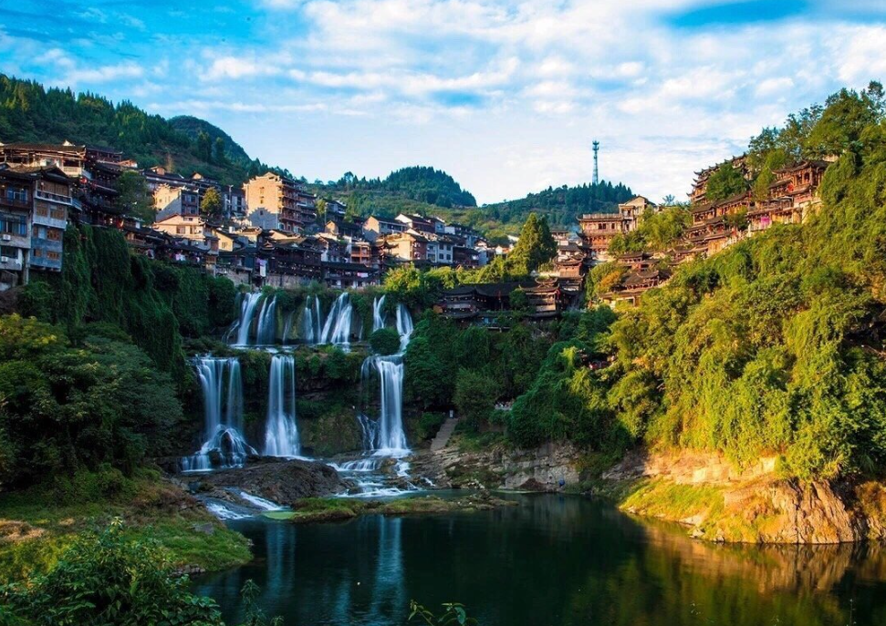 1684388607314718.png 湘西芙蓉镇票务系统价格.png