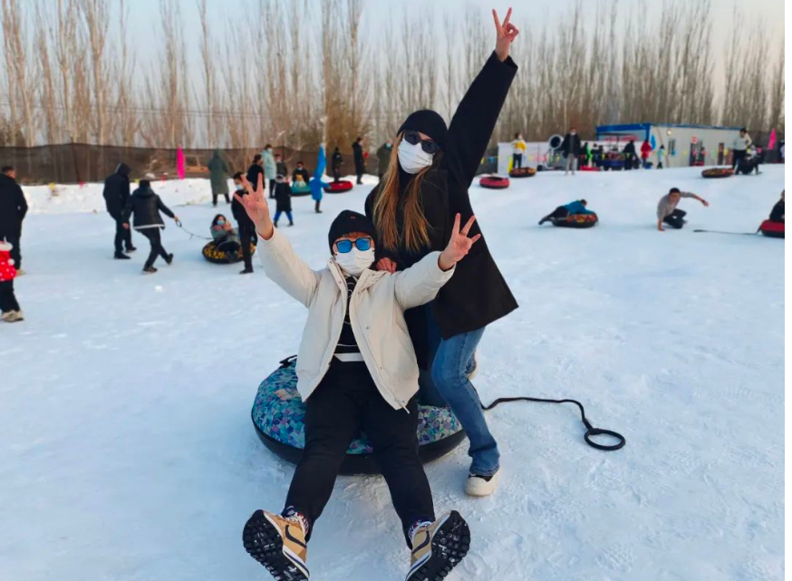 新疆吐鲁番琴辉滑雪场微信小程序售检票系统.png