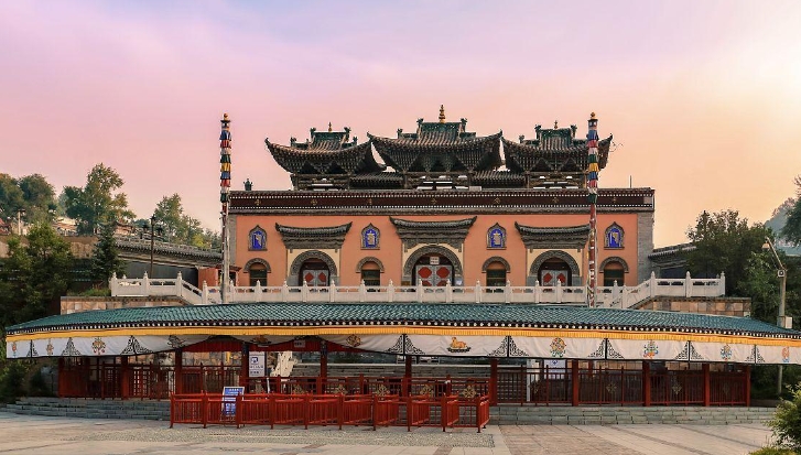 青海西宁市塔尔寺景区闸机检票管理系统多少钱.png