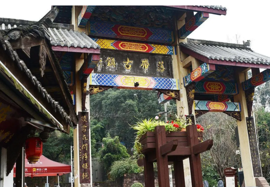 四川成都洛带古镇景区智能导览、vr、ar系统方案.png